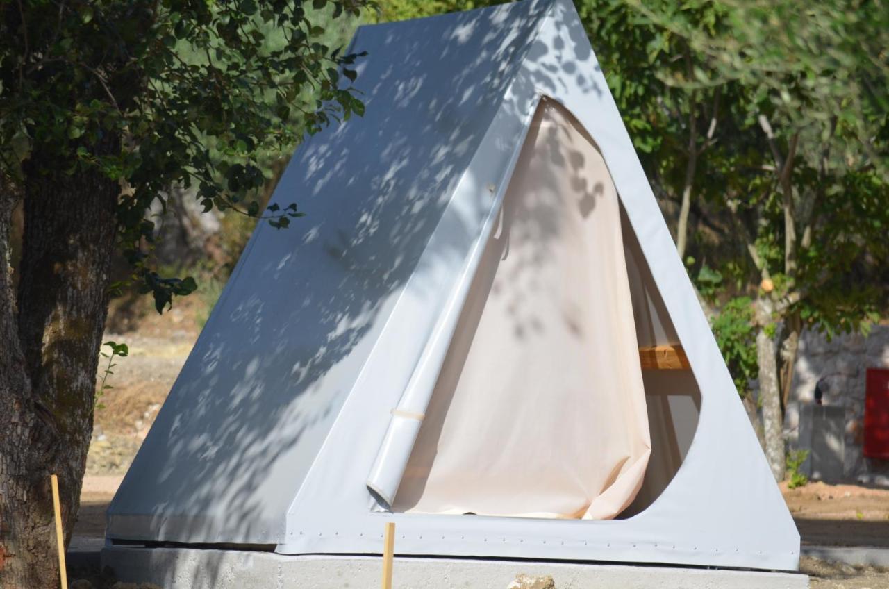 Nirikos Camping Spasmeni Vrisi Esterno foto