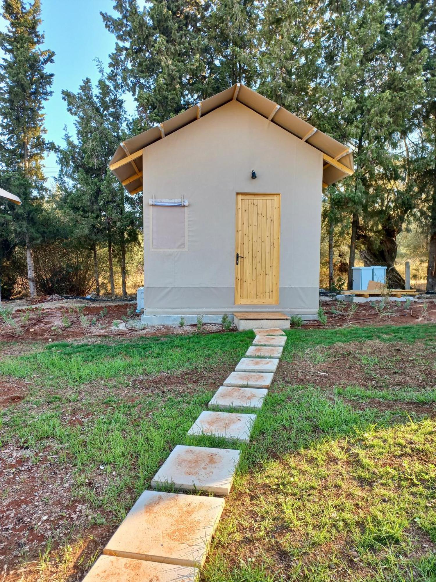 Nirikos Camping Spasmeni Vrisi Camera foto